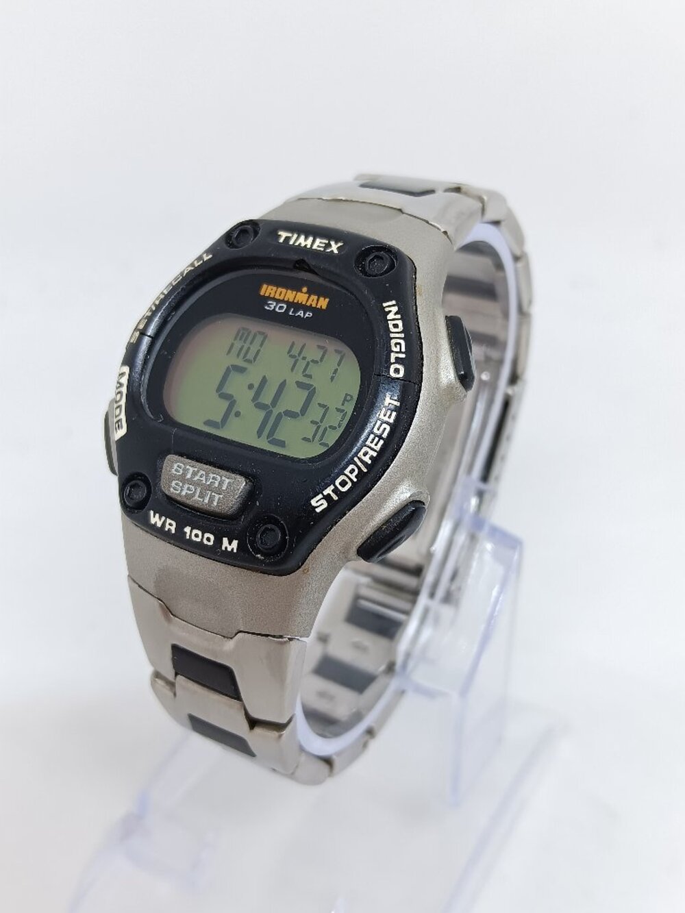 VINTAGE Timex Ironman Triathalon 855 Women's 33 mm x 44mm Digital Watch NEW BATT